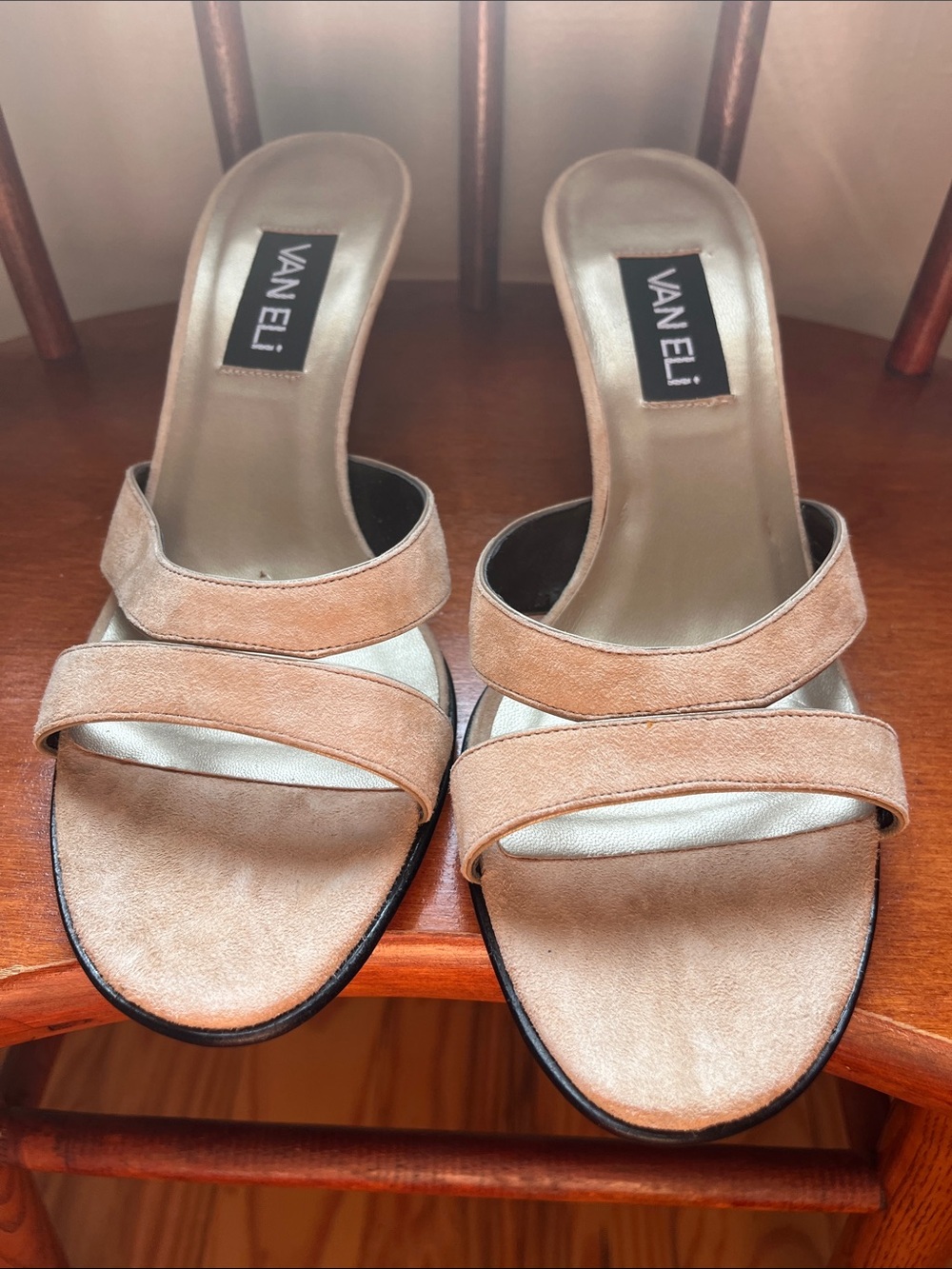 NIB Van Eli Camel Suede Strappy Kitten Heel Mule Slides Women’s Size 9.5